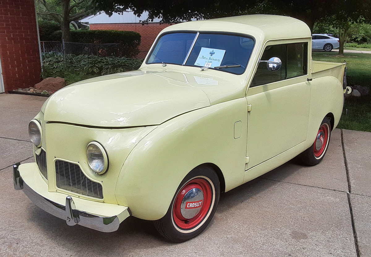 COM94 - Marty and Sharon McGladdery(MI) 1947 Pickup.jpeg